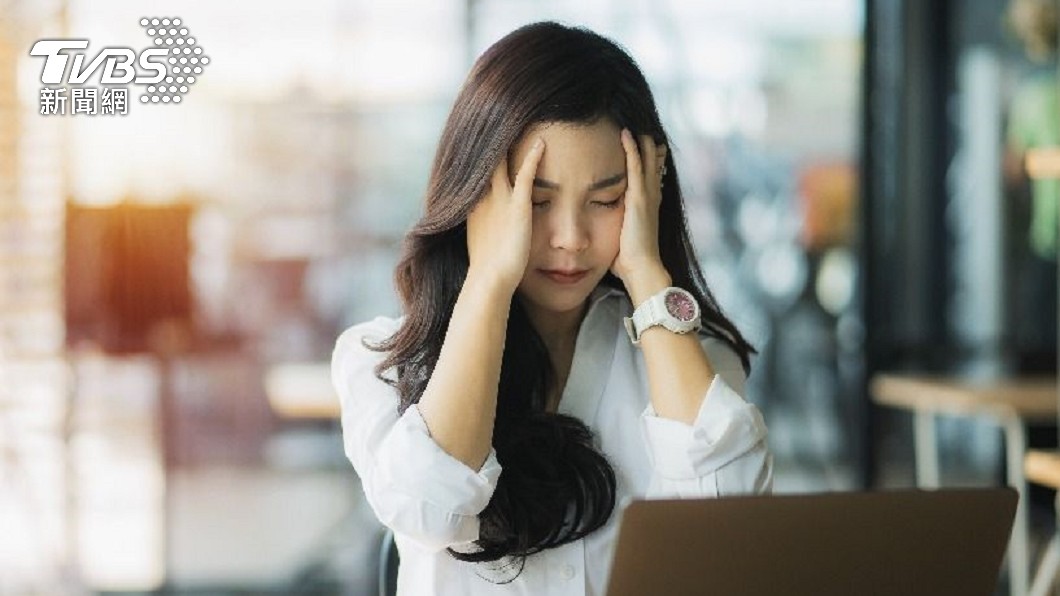 亂丟枕頭恐會讓人無精打采、霉運纏身。(示意圖/Shutterstock達志影像)