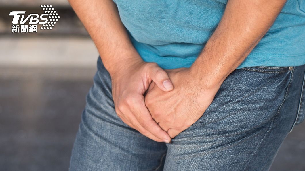 男子生殖器因注入藥膏而腫脹不堪。(示意圖/Shutterstock達志影像)