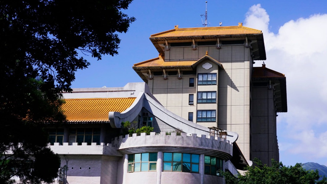文化大學1學生篩檢驗出陽性 全校緊急大消毒