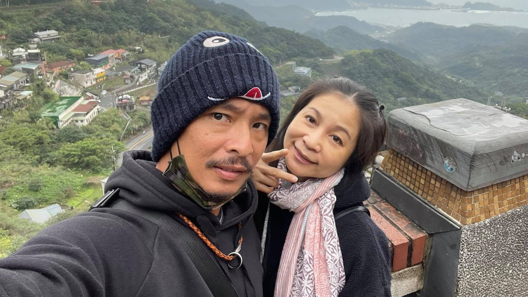 藍波特別感謝老婆陪伴。(圖/翻攝自藍波臉書)