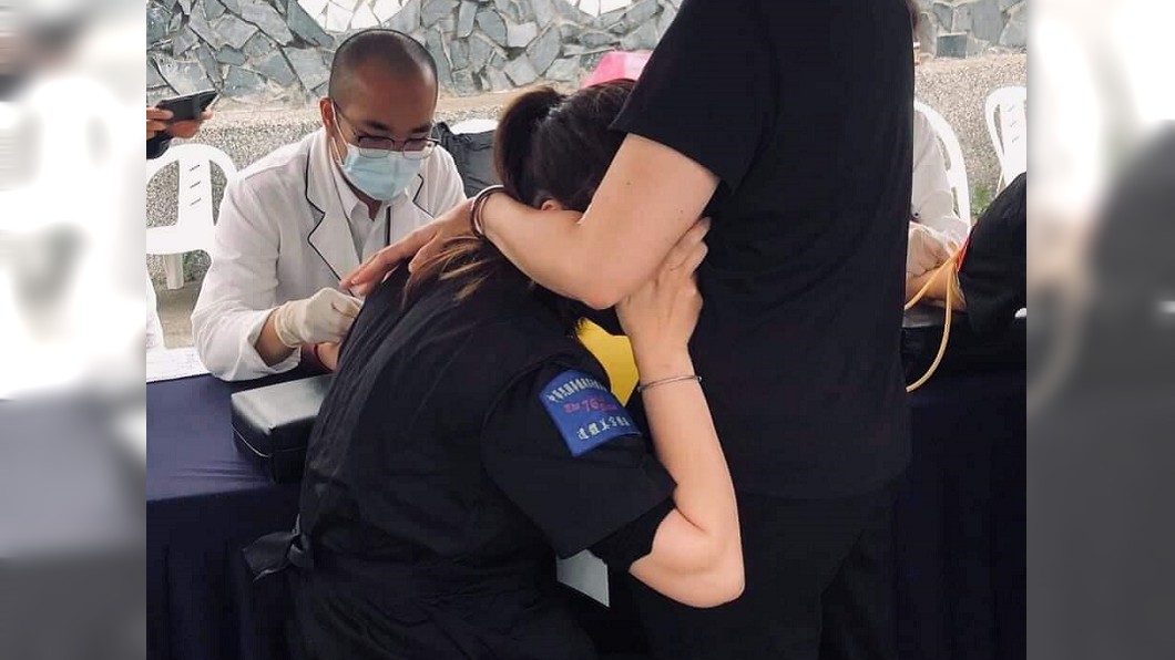 許多成員過程中都很少休息,努力完成任務。(圖/翻攝自76行者遺體美容修復團隊臉書)