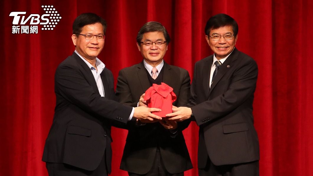 台鐵局長懸缺3個月 交長王國材透露:找到人選了