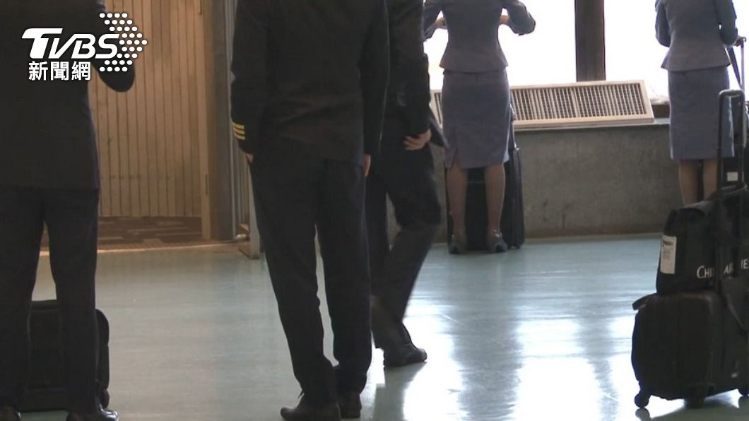 2染疫機師返台曾搭公司派車 乘客匡列接觸者