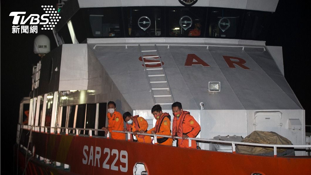 印尼搜救搭載53官兵潛艦 海底曾現不明移動訊號