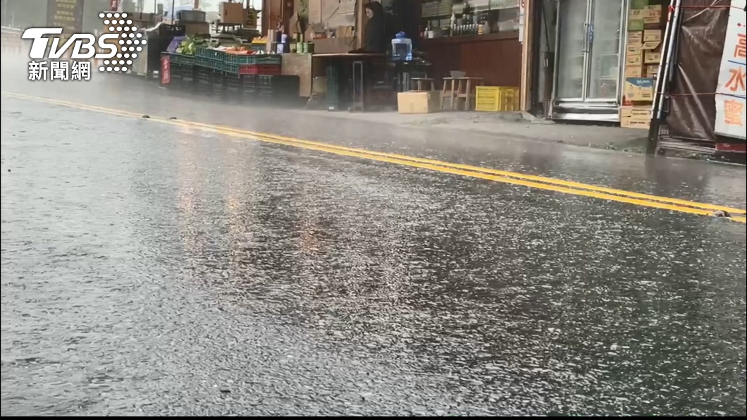 大雷雨來襲+6縣市大雨特報！　慎防雷擊、強陣風