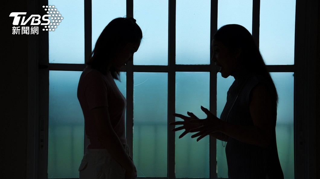 事後婆婆雖然有解釋和道歉,但媳婦認為兩人的關係已嚴重破壞。(示意圖/shutterstock 達志影像)