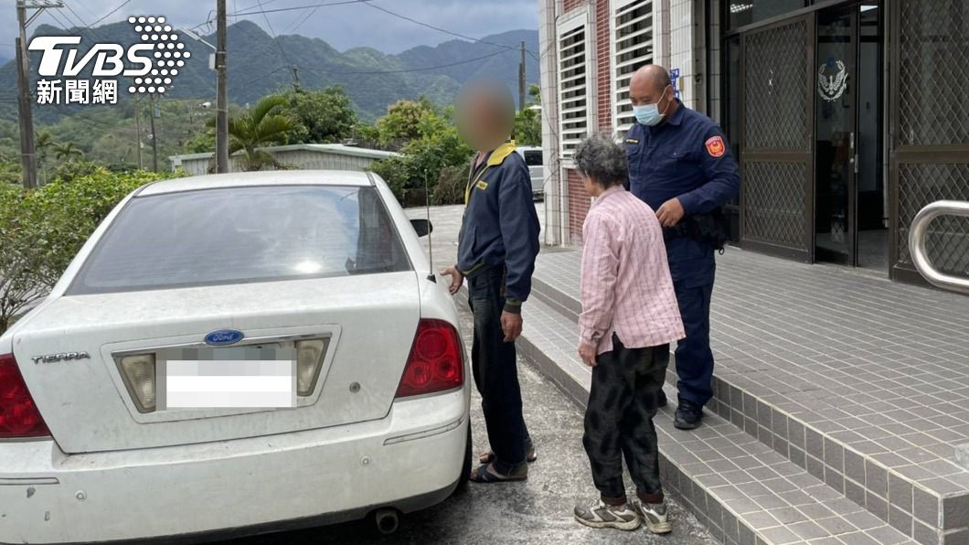86歲阿嬤花蓮富里山區走失 員警摸黑3時找到人