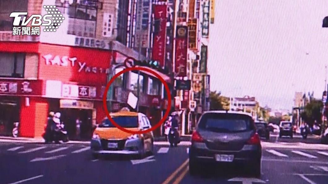 冷氣機從高處掉落的事件頻傳。(示意圖/TVBS)