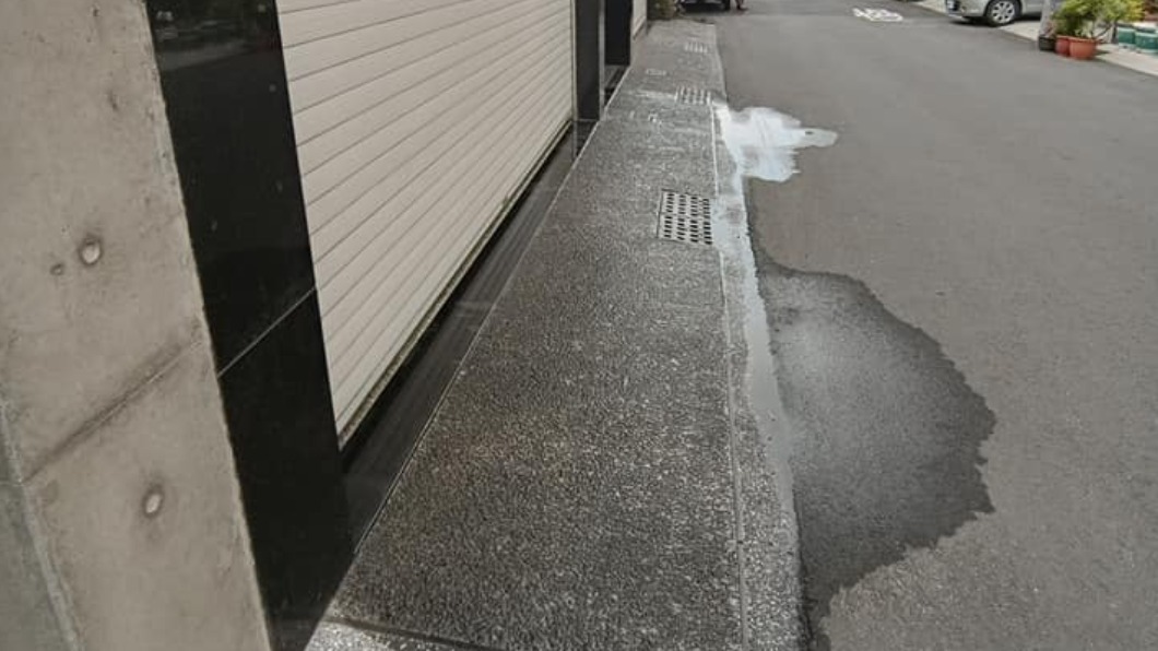 鄰居「每天洗車庫」水流30分　台南人怒公審慘遭打臉