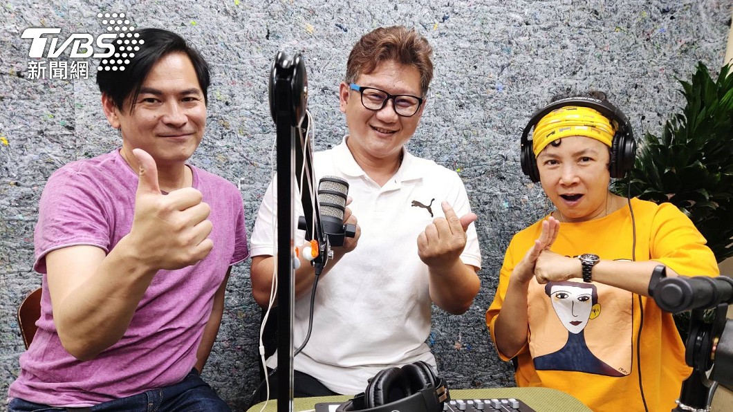 Podcast《金馬講》本集邀請周大欽道長（圖中）暢聊拜拜秘訣。（圖／艾迪昇傳播提供）