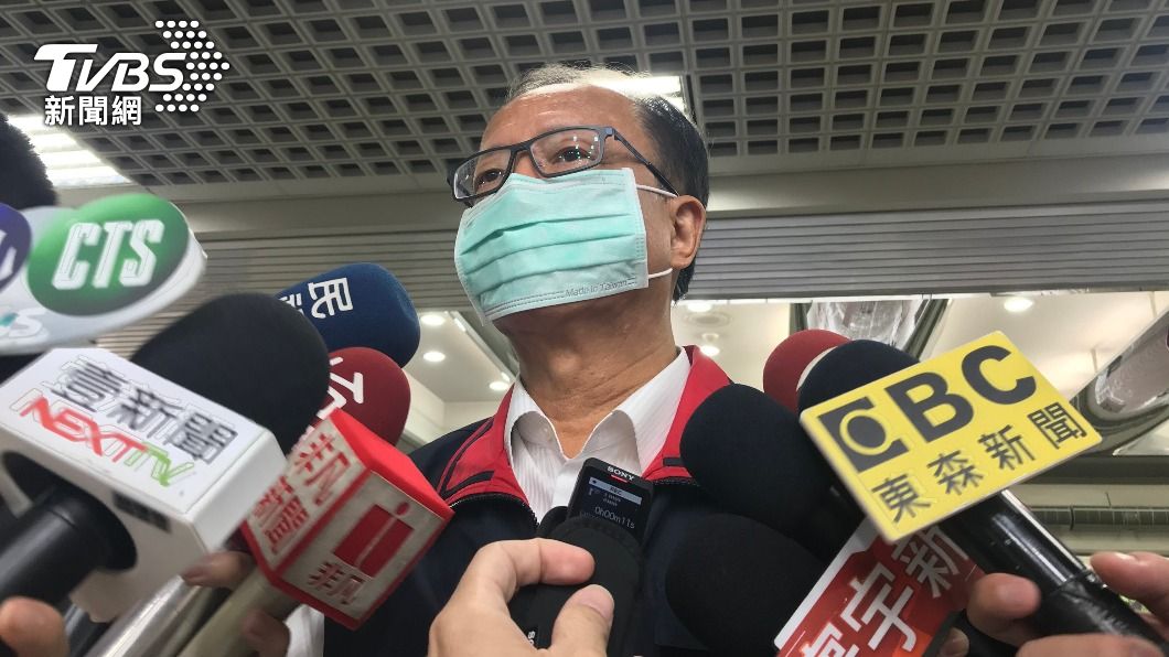 黑衣人砸中崙派出所影像遭刪 陳嘉昌:自請處分
