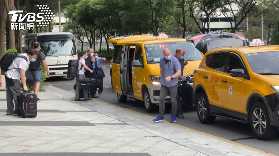 確診主管疑旅館內趴趴走 華航諾富特曾辦過座談會