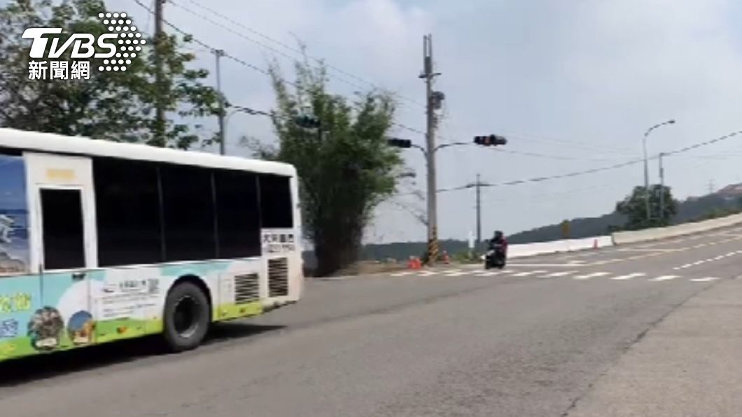車禍意外原因目前調查中。(圖/TVBS)