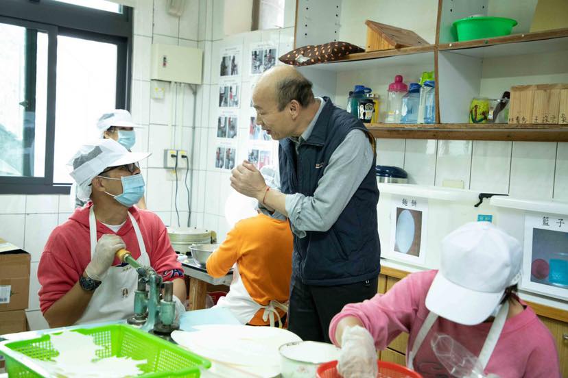 韓國瑜走訪全國各地拜訪勞工。（圖／翻攝韓國瑜臉書）