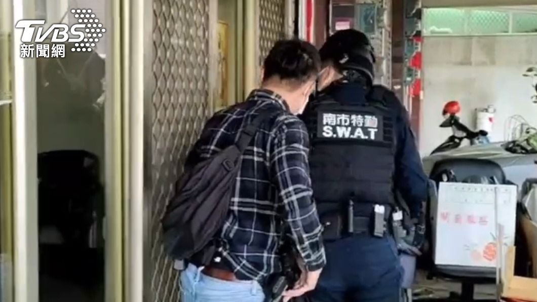 警方持續向上溯源釐清案情。(圖/TVBS)