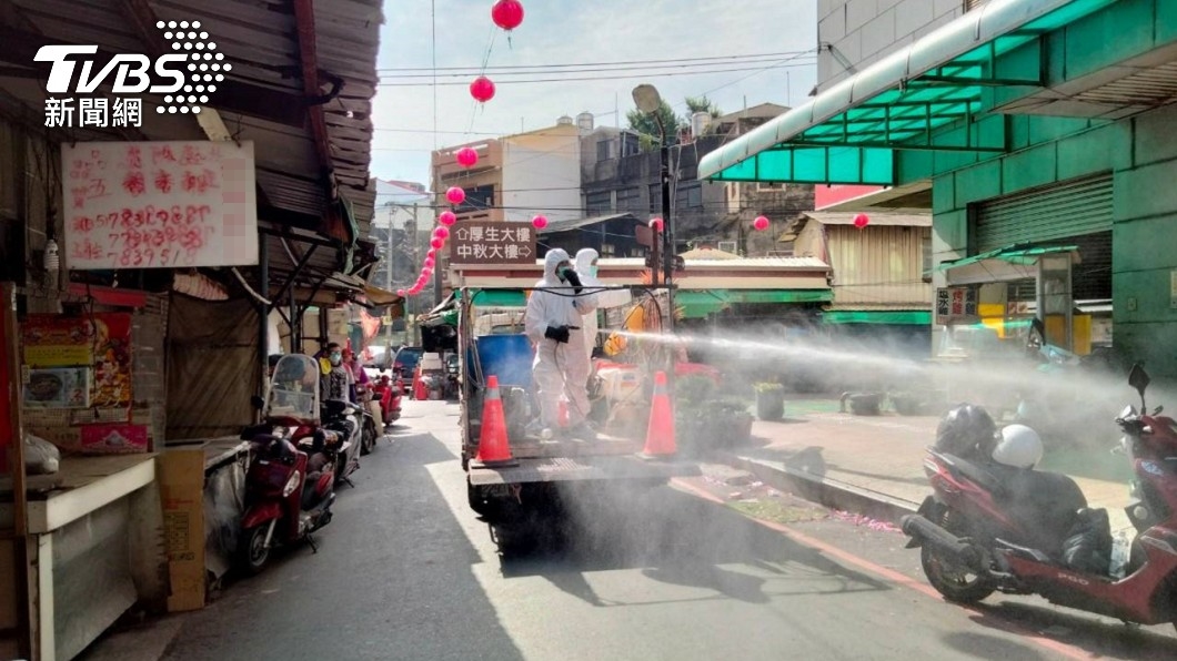 本土連環爆 前台大醫點「疫情跨下一階段」關鍵信號
