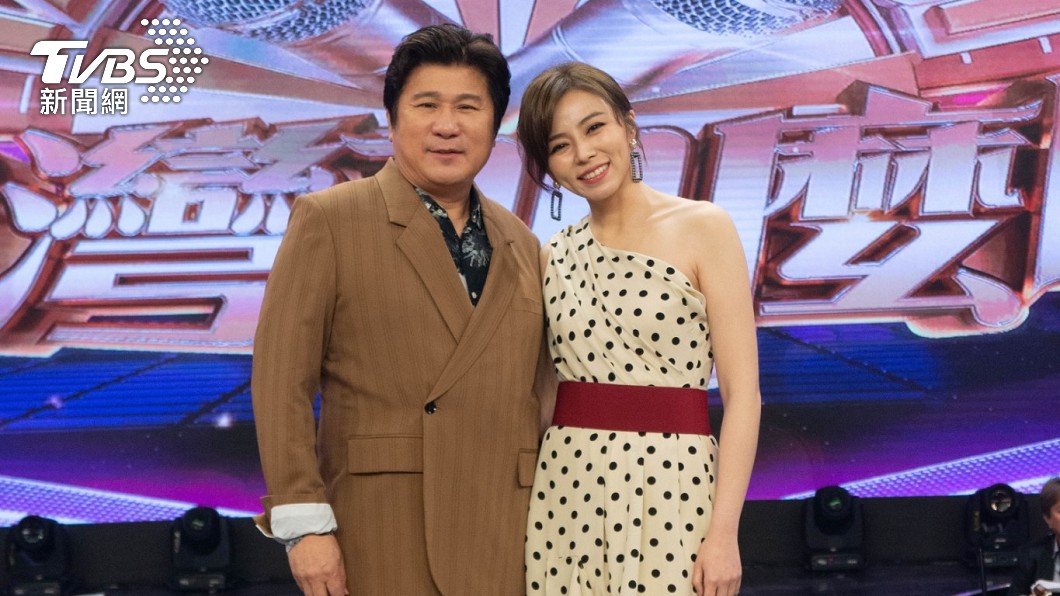 胡瓜及王瞳主持的《台灣那麼旺》創下高收視。(圖/民視提供)
