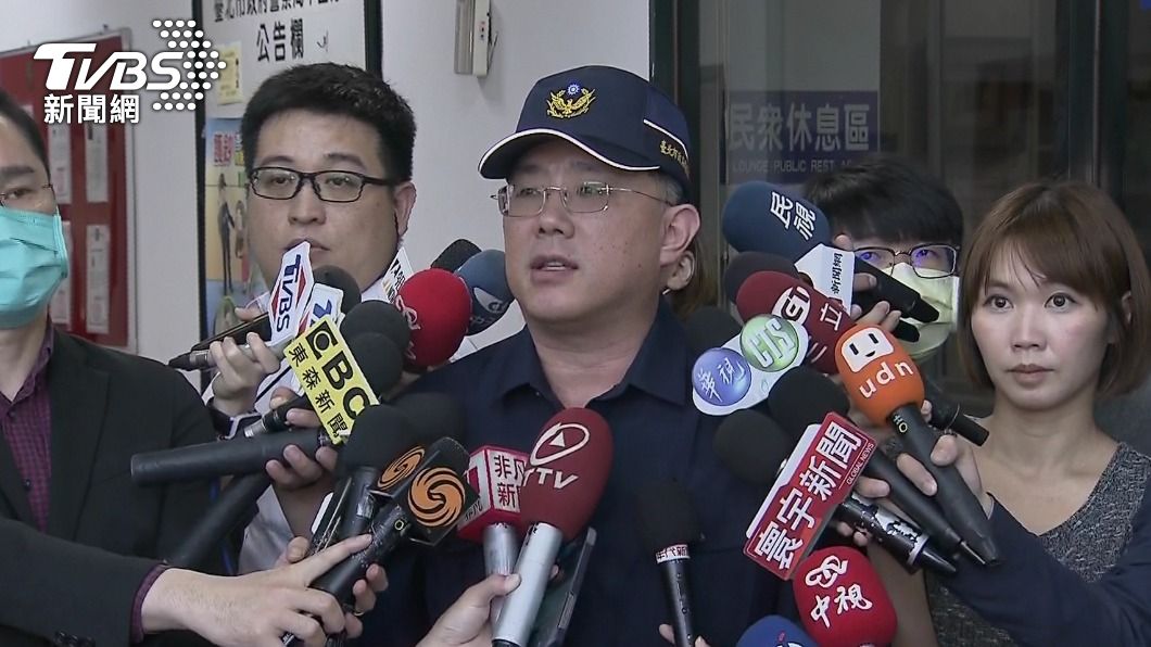 中山分局強調丟蟑螂動機與餐廳業者有較大關聯。(圖/TVBS)