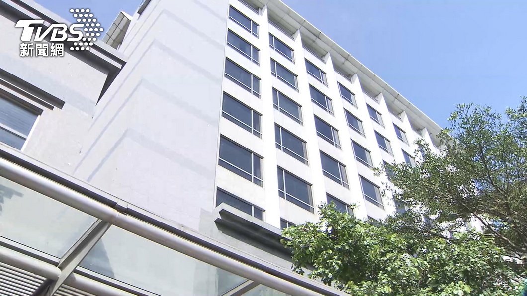諾富特飯店群聚案擴大。(圖/TVBS)