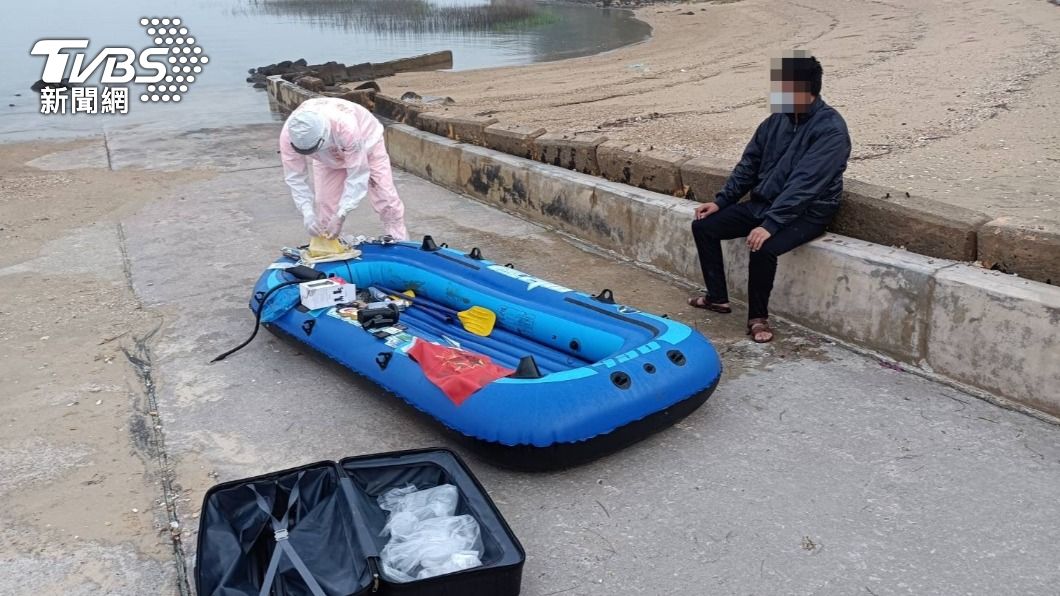 再傳偷渡!陸男划橡皮艇帶「16顆豬肉水餃」闖金門