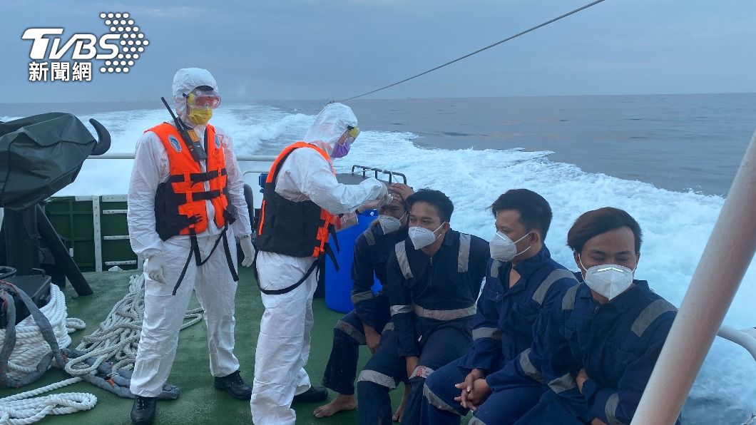 基隆漁船海上失火 2台灣船員失蹤待尋