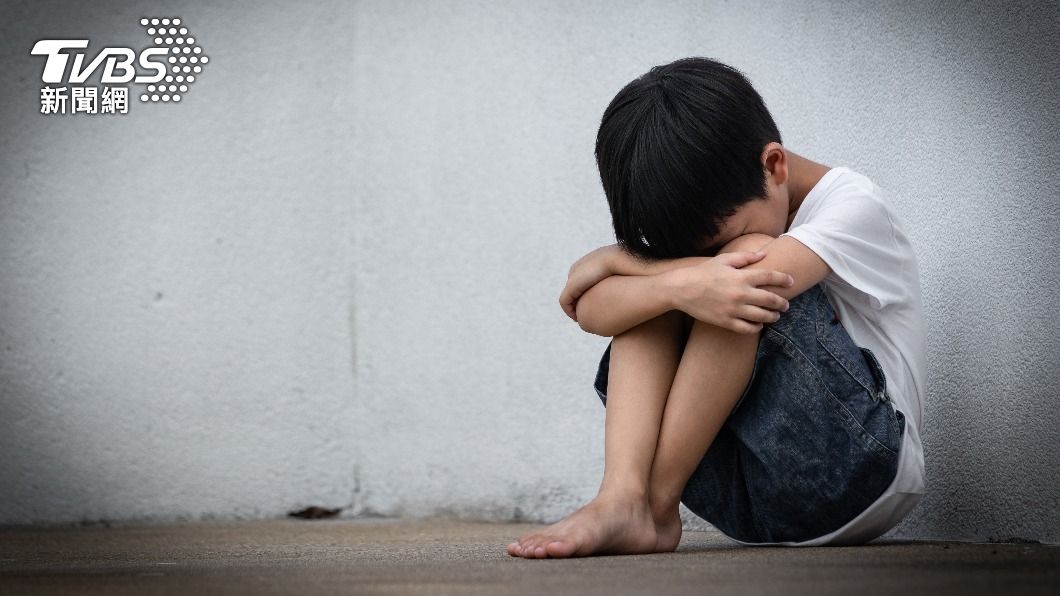 據法醫指出，男童身上多處受傷。（示意圖／shutterstock達志影像）