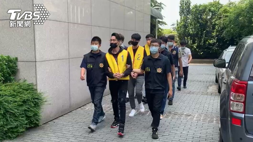 竹聯幫男公關率9同事討債 強拍前男模不雅照逼簽本票