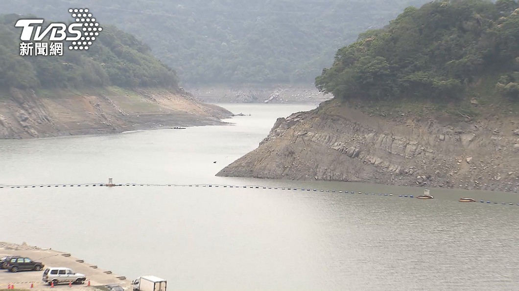蓄水率增27.6%「淹到草皮」 石門水庫10天對比照曝光