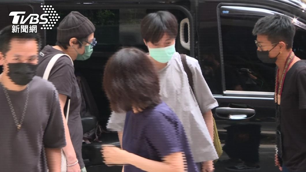 吳青峰出庭爭著作權 首度與恩師林暐哲同台對峙