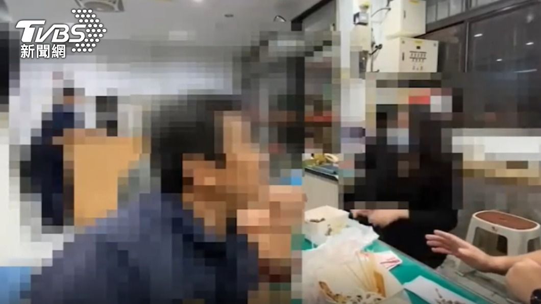 甚至有人加碼猜女子三圍。(圖/TVBS)