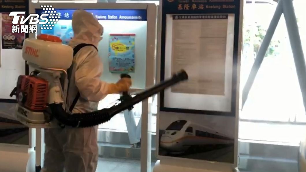 疫情擴大延燒? 基隆環保局赴火車站預防性消毒