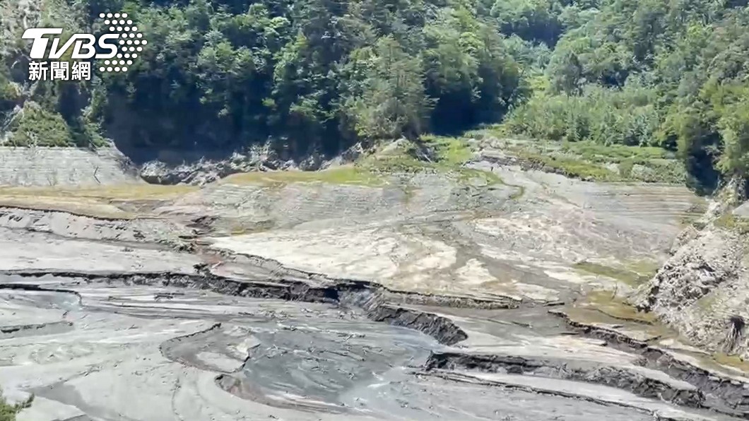 德基水庫集水區連下2大雨　果農見狀嗨翻：救命雨