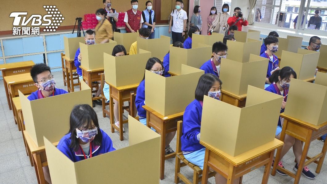 國中會考若遇社區防疫圍堵 考生將移到他校應試