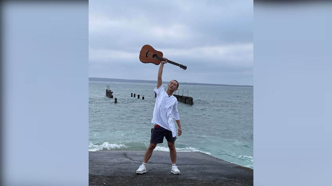 浩子熱愛音樂,進入演藝圈是為了當歌手。(圖/翻攝自浩角翔起笑一個 官方粉絲專頁臉書)