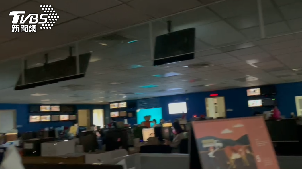 台北市各區出現停電情形。(圖/TVBS)