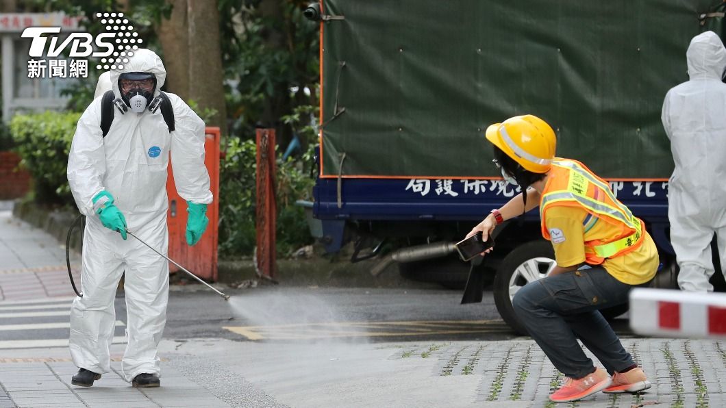 萬華茶藝館6人確診 北市下令高風險區「禁3人以上群聚」