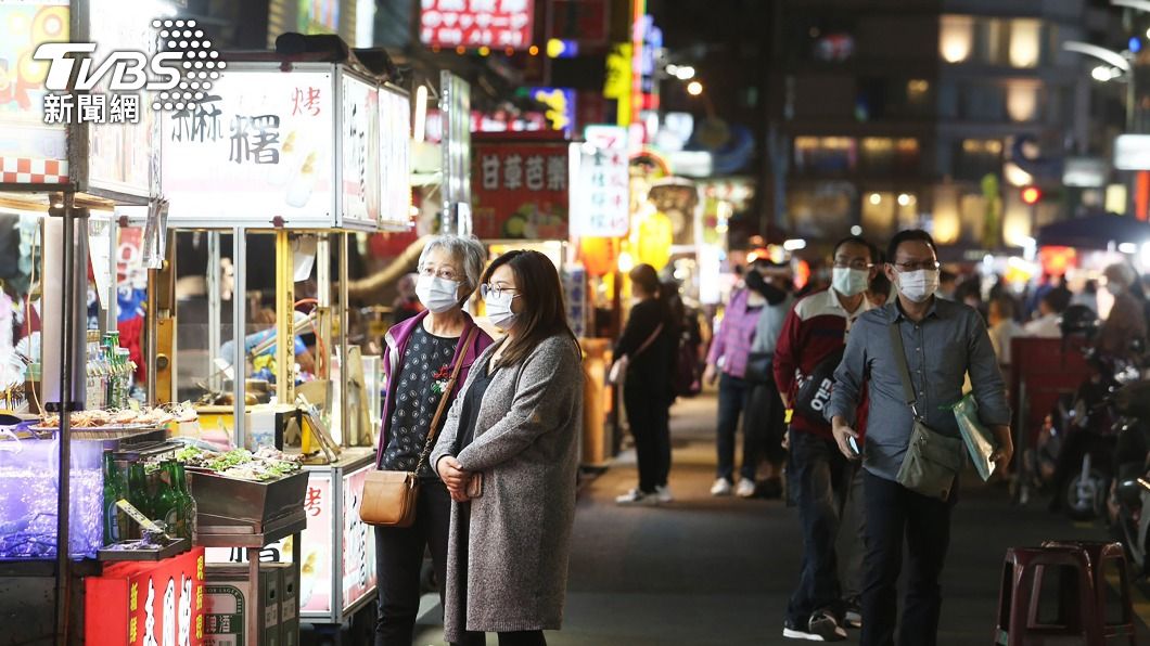 高雄加強防疫 市場及夜市進行250場噴藥消毒