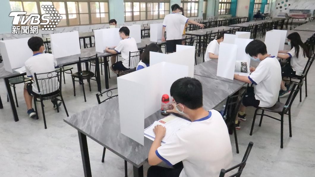 國中會考20萬人上陣　126人因疫情改補考