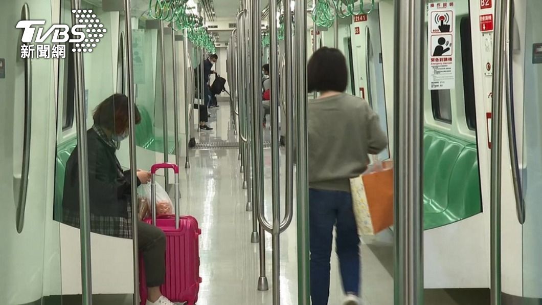 捷運「恐怖視線」狂盯超毛 對眼嚇閃尿:以為命案現場