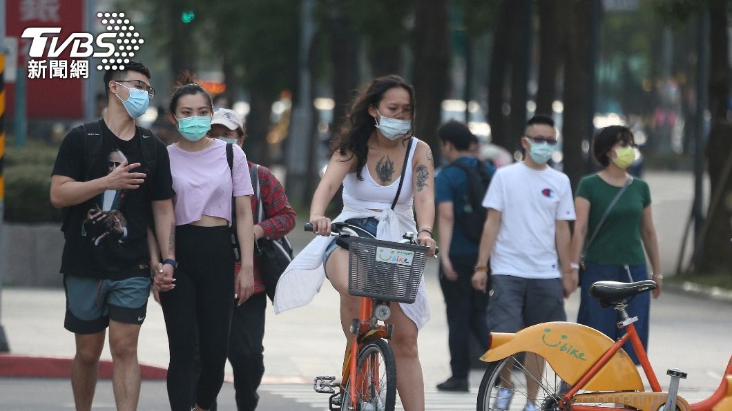 疫情升溫 在台港人考慮回港打疫苗