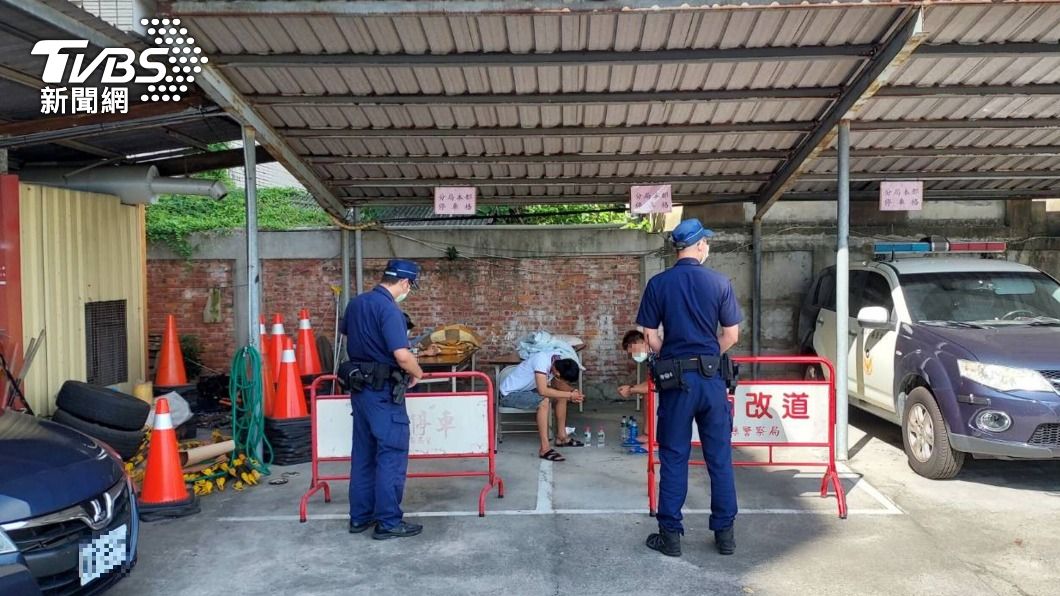 KTV傳樂音 苗警查獲3逾期移工「有人咳嗽急採檢」