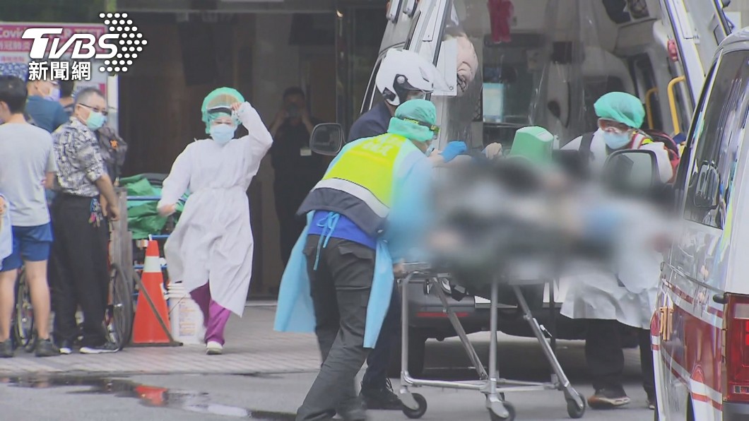染疫死亡人數已逼近當年SARS死亡數。(示意圖/TVBS)