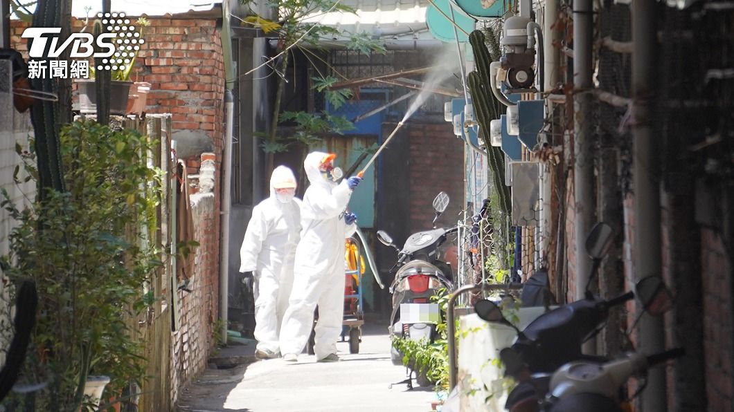 仁惠醫院周邊地區加強清消(圖/中央社)