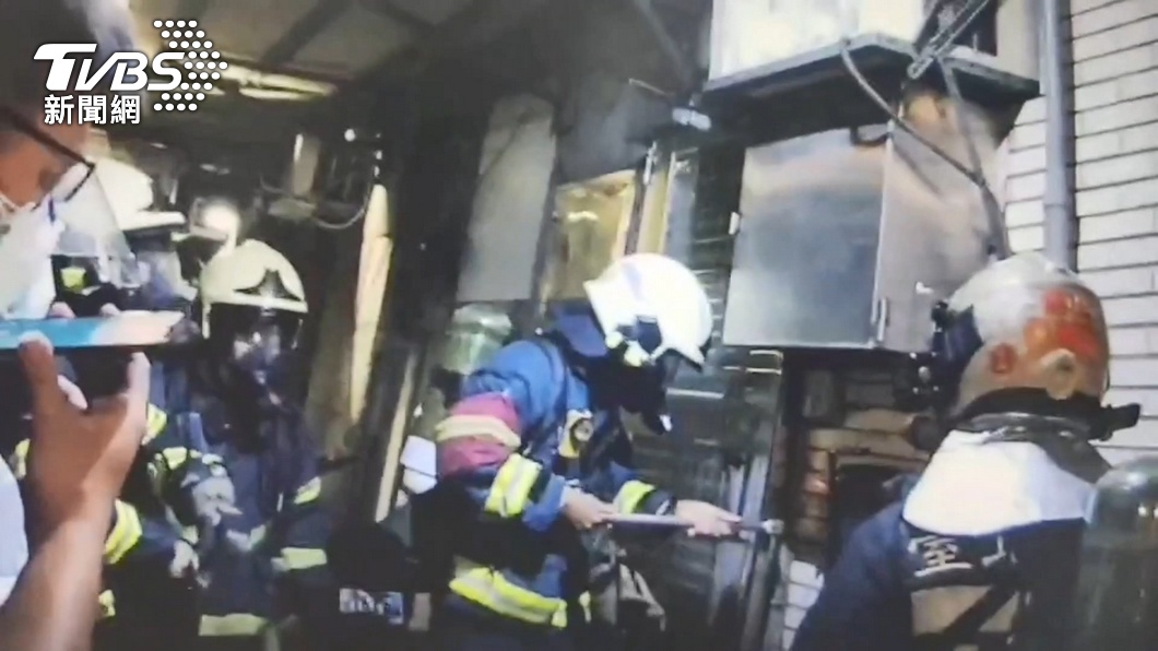 警消破門發現萬華老婦人已倒臥家中身亡。(圖/TVBS資料畫面)