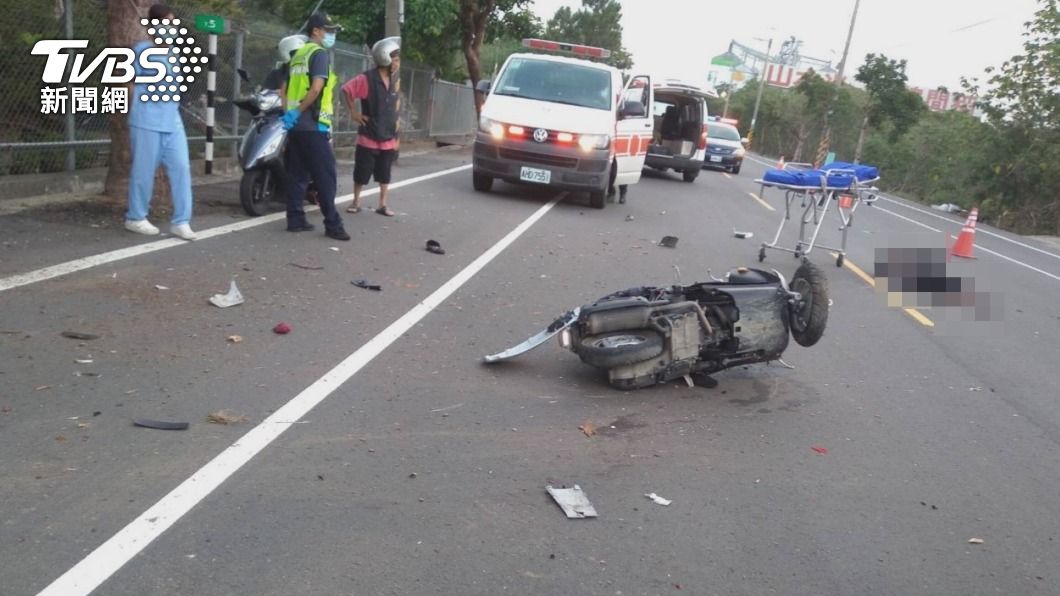 苗140線死亡車禍 男騎士自撞路樹傷重不治