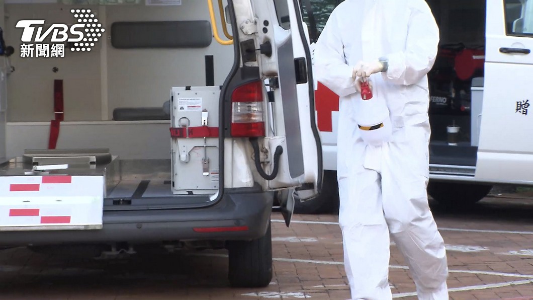 柯文哲祭出退休醫護召集令,盼能協助照顧病患。(示意圖/TVBS)