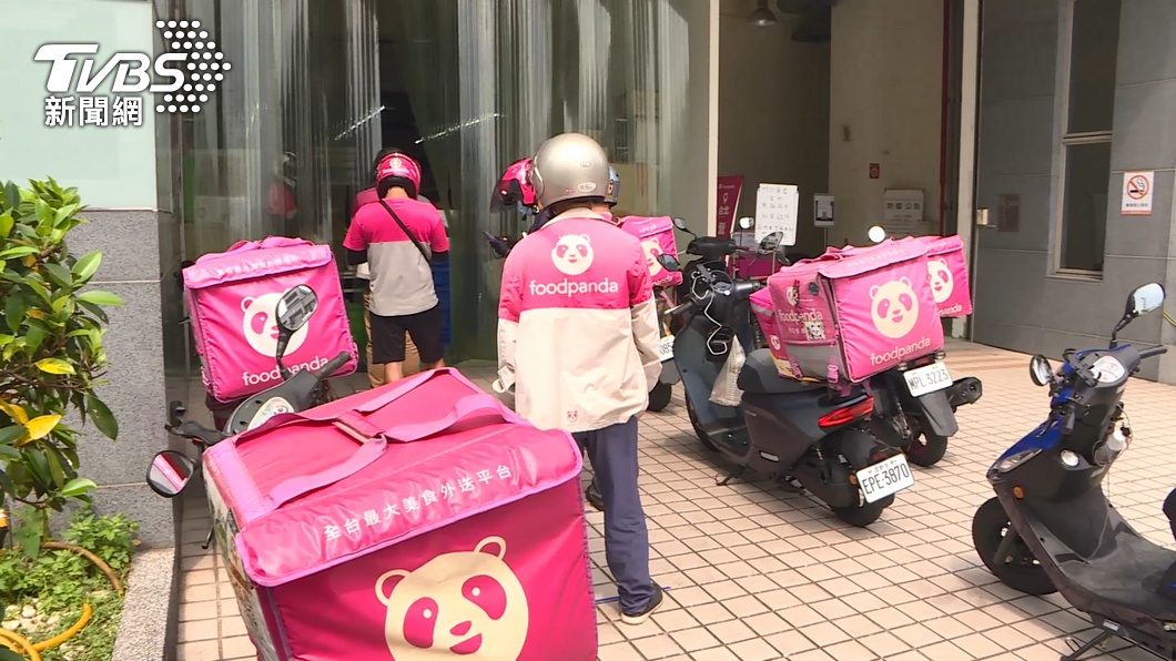 疫情衝擊飯店餐飲 業者改攻外帶外送商機