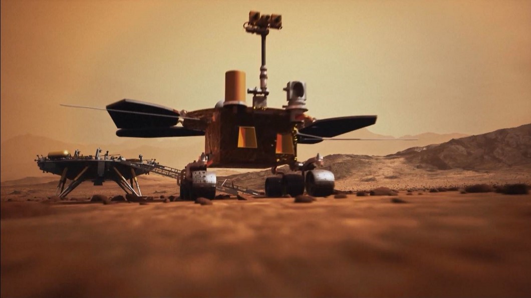 圖/火星車駛上火星表面後,將按照既訂計畫執行科研探索任務,翻攝自CCTV