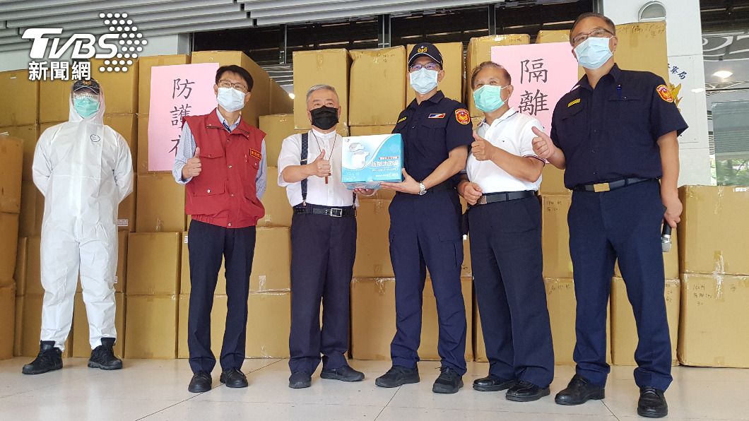 神救援!新店行道會贈300萬防護衣等 助新北警安心值勤