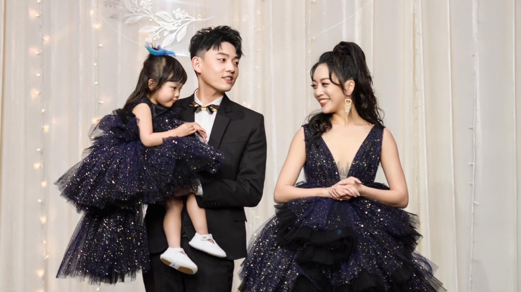 貝童彤結婚3年,今年4月補辦婚禮。(圖/翻攝自貝童彤臉書)